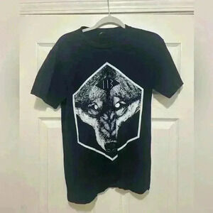 Graphic “Wolf” T-Shirt